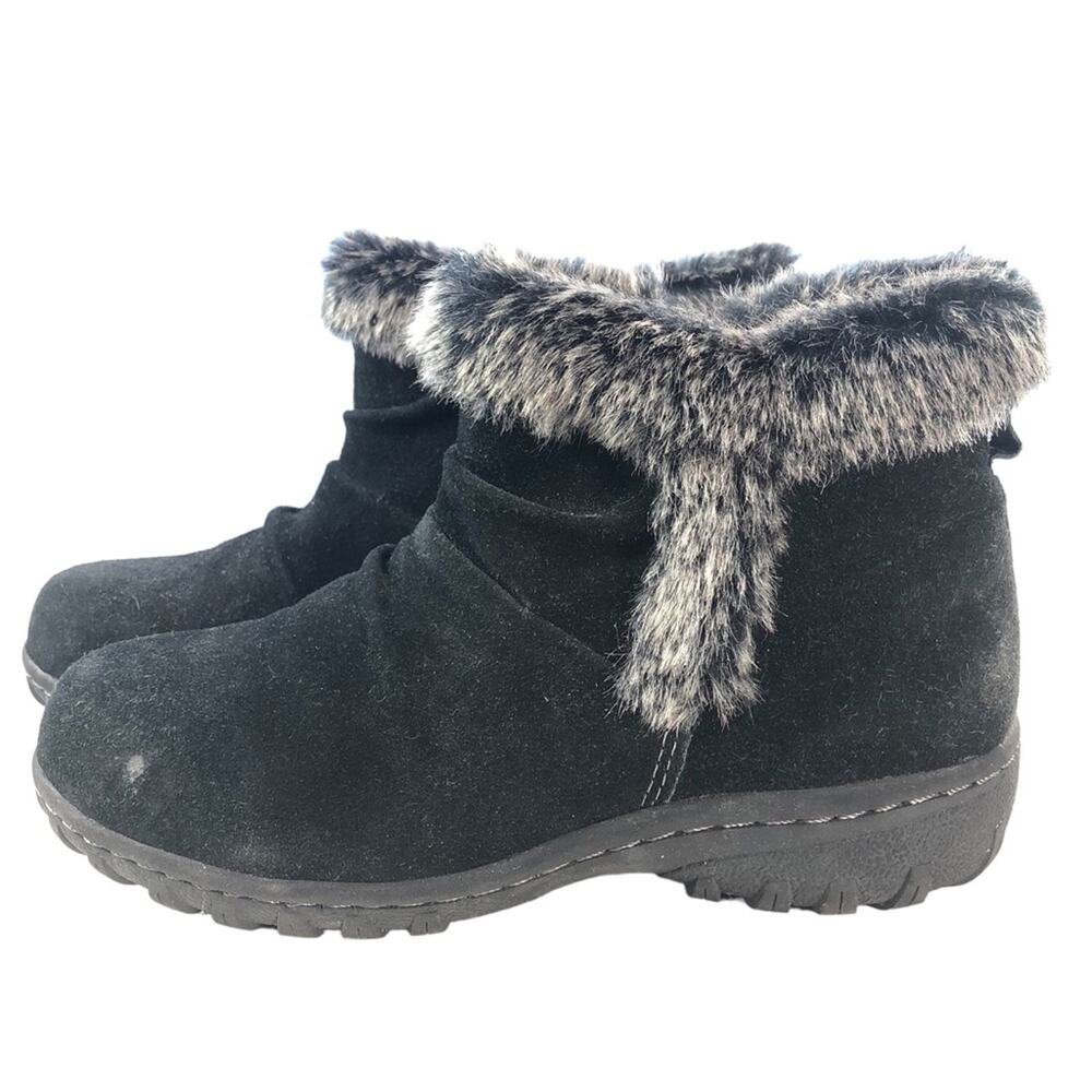 Khombu Bonnie black suede ankle boot insulated size 6